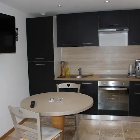 Garage Attenant Fibre Climatisation Apartment